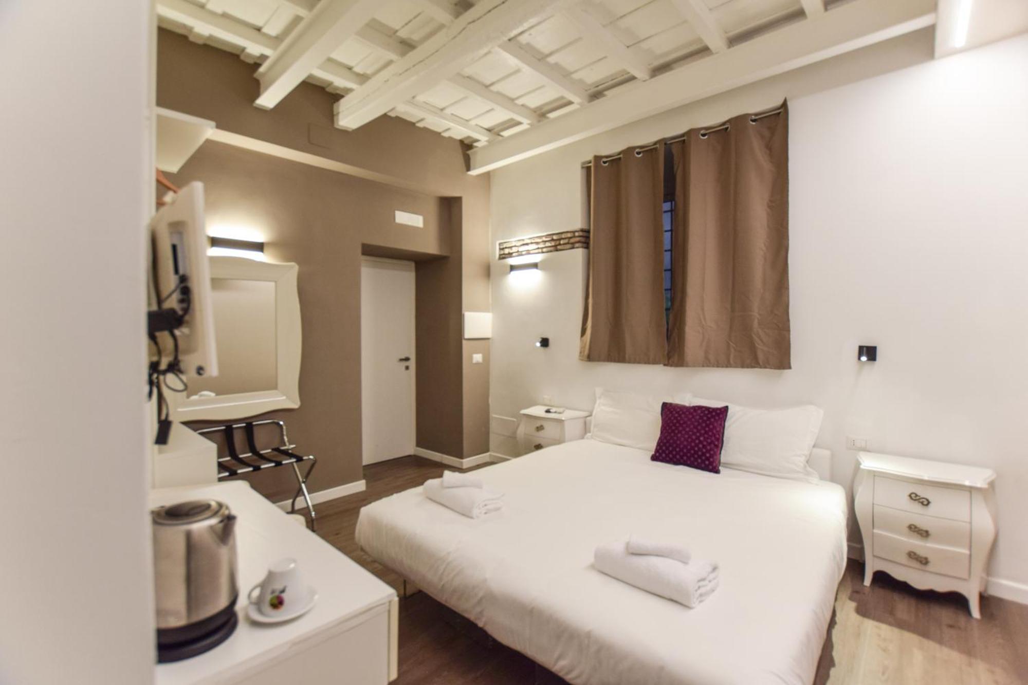 Navona Secret Stay Guest House Rom Exteriör bild